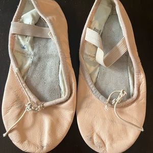 Girls size 12 ballet slippers